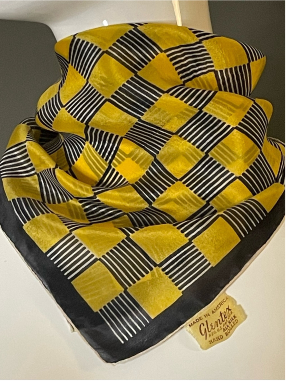 Vintage 70s Checkerboard Print Silk Scarf Glentex Bandana 17 In Sq Exc Cond